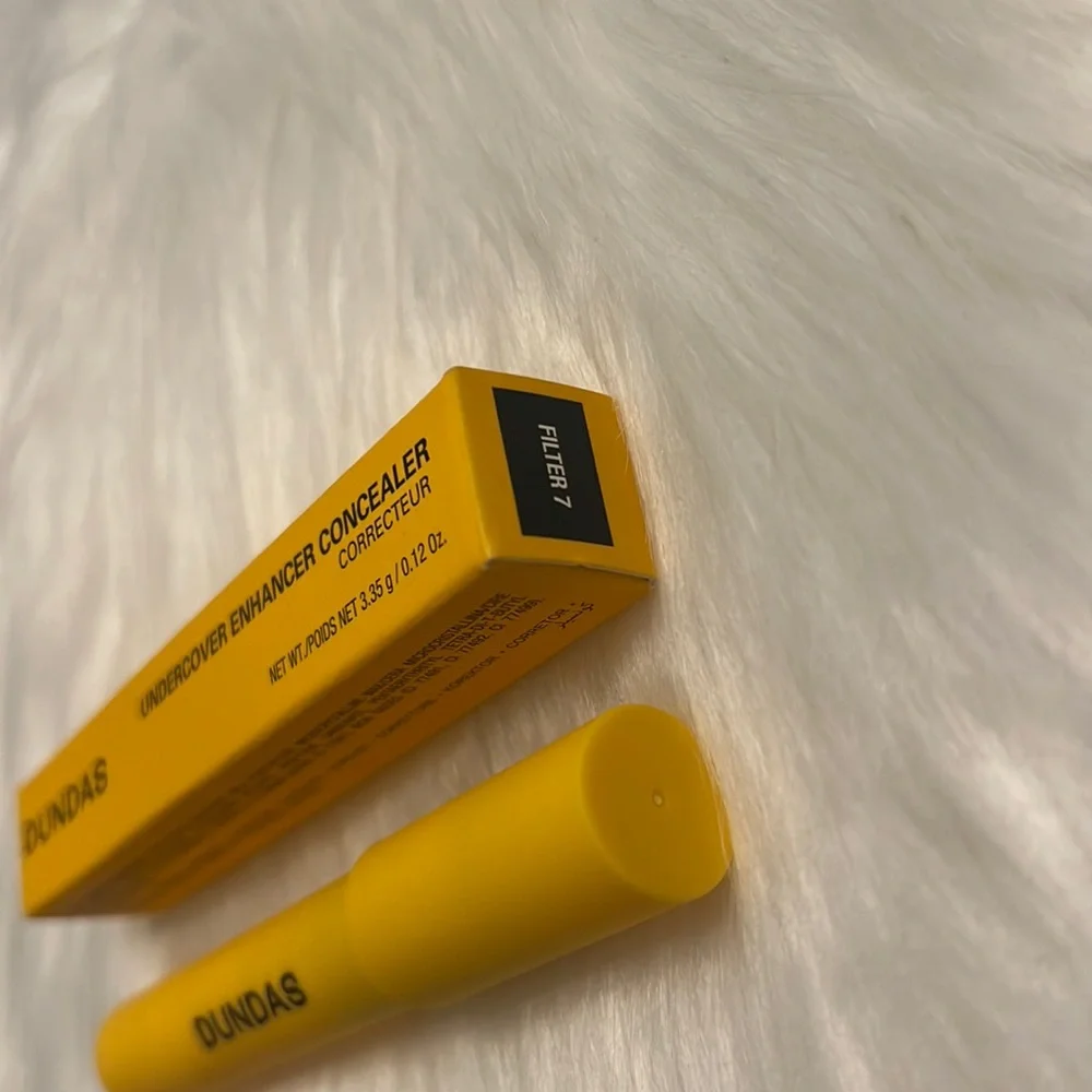 DUNDAS Beauty Undercover Enhancer Concealer - Filter 7 in Neautral Olive